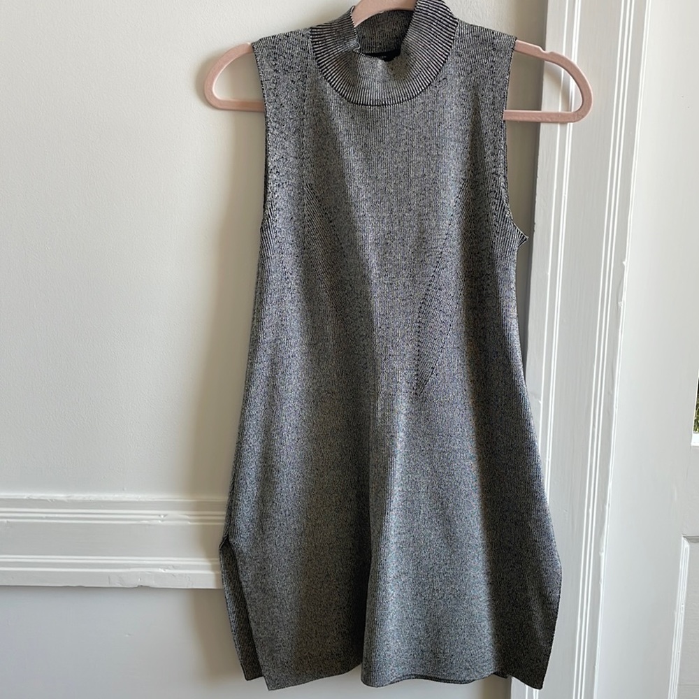 Karen Millen Sleeveless Gray Knit Tunic